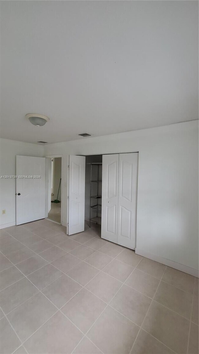 Building Photo - 8804 NW 109th Pl