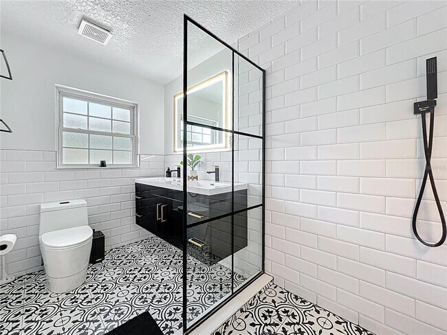 Building Photo - 4611 Cranston Pl