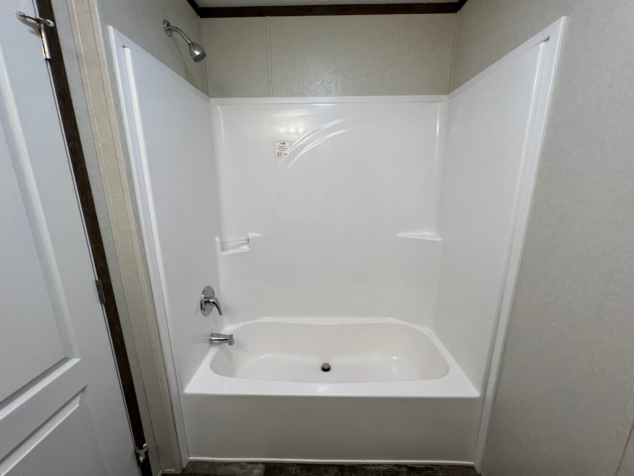 Building Photo - 38055 Leverette Ave