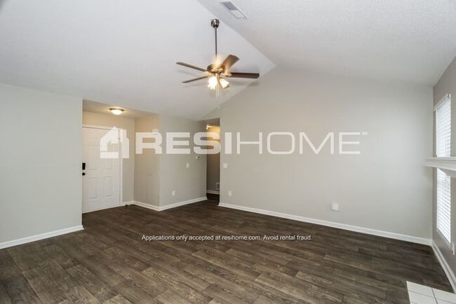 Building Photo - 3501 Baroney Ln SW