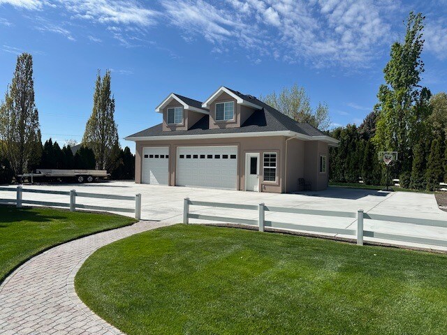 Building Photo - 2547 Canyon Gate Pl