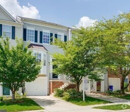 Building Photo - 3227 Halcyon Ct
