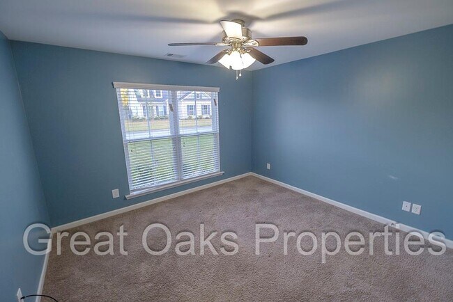 Building Photo - 108 Wellington Cir