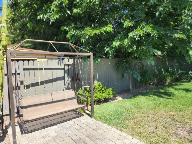 Building Photo - Charming 3-Bedroom Home in Altadena with L...