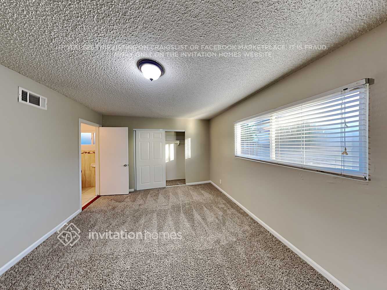 Building Photo - 1638 E 220th St