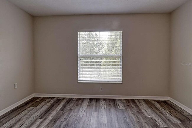 Building Photo - 8509 Broken Willow Ct