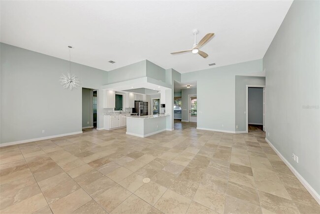 Building Photo - 13465 Bastiano St