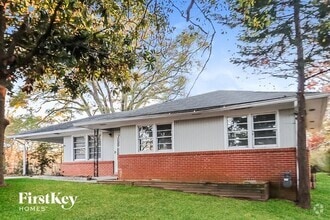 Building Photo - 40 Dickson Rd