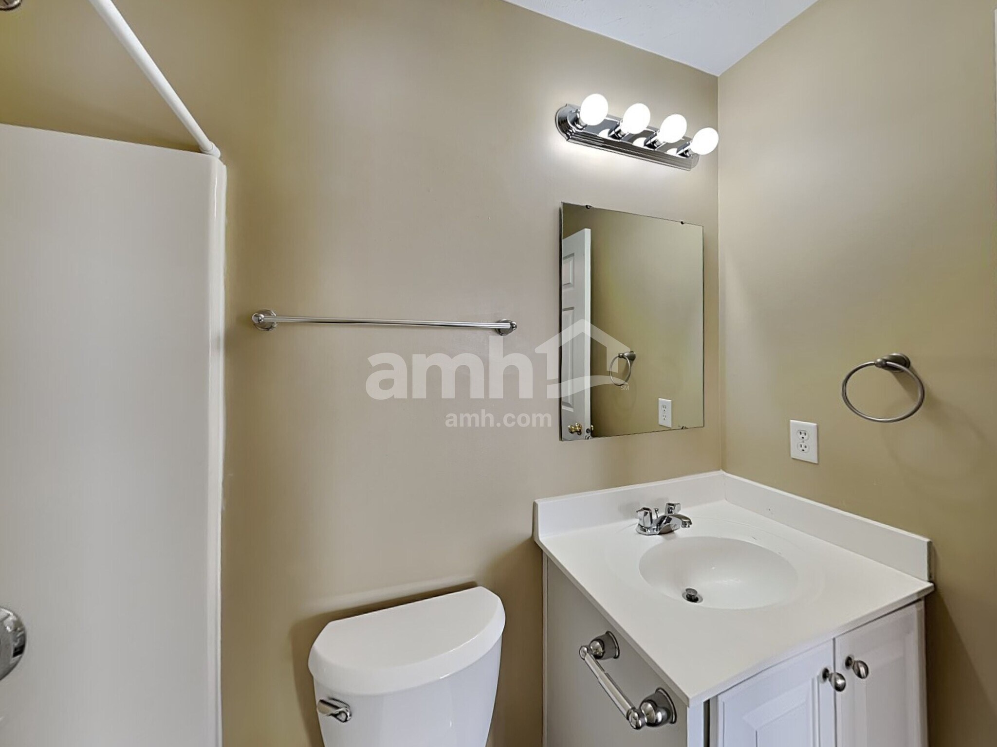 Building Photo - 5490 Appaloosa Cir