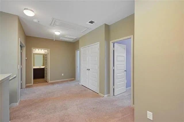 Building Photo - 1620 Bryant Dr
