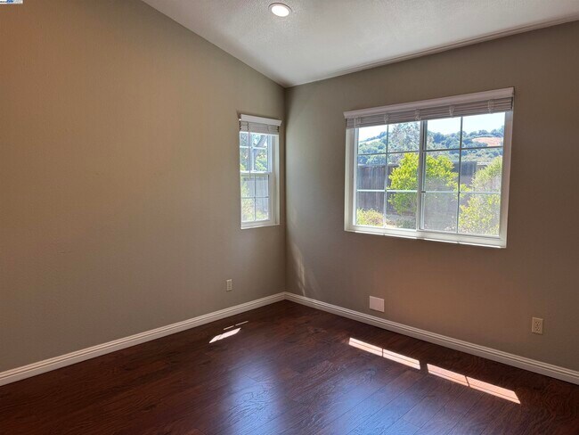 Building Photo - 7765 Canyon Meadows Cir