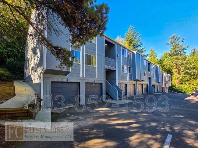 Building Photo - 3618 SW Beaverton Hillsdale Hwy