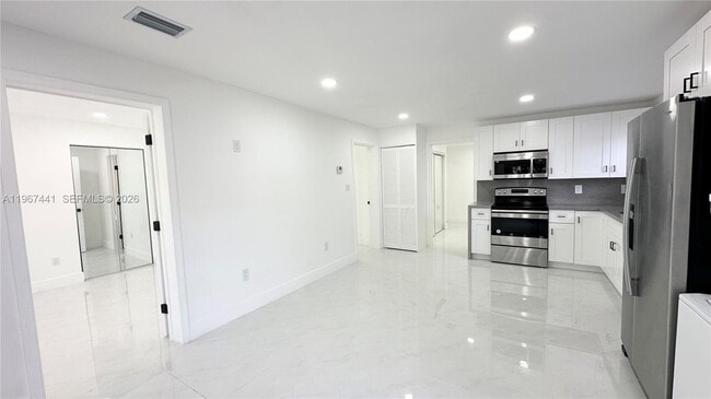 Building Photo - 1304 NW 43rd St