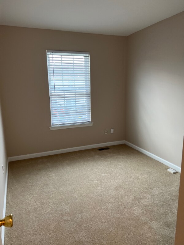 Building Photo - 408 Naughty Ln