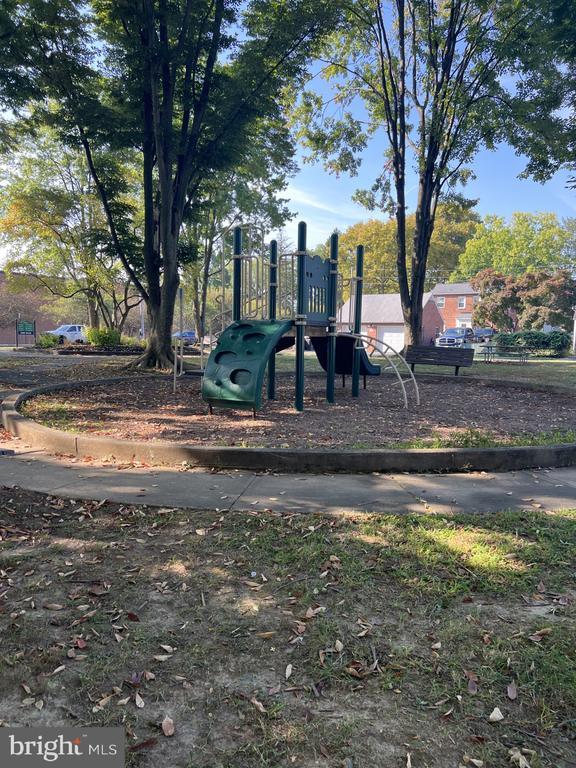 Building Photo - 138 Alice Ann St