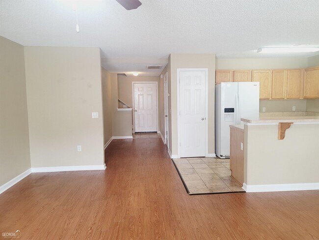 Building Photo - 6007 Towne Pk E Dr