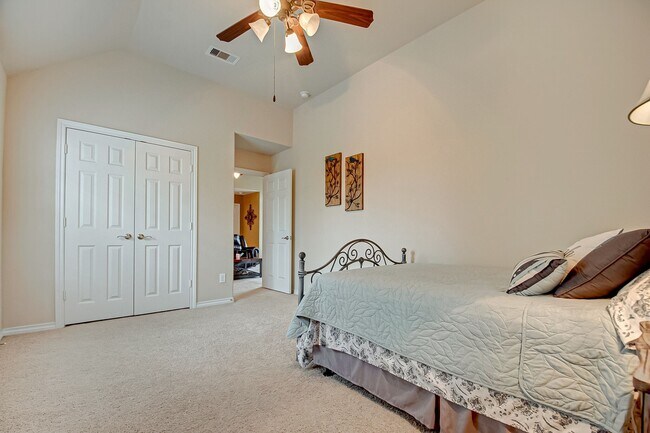 Building Photo - 20754 Kenswick Park Dr