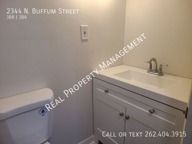 Building Photo - 2344 N Buffum St