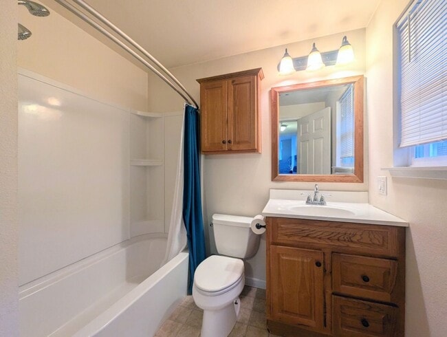 Building Photo - 2Bd/2Ba Granite Falls House