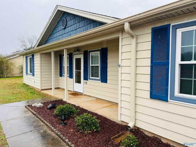 Building Photo - 732 Jimmy Fisk Rd