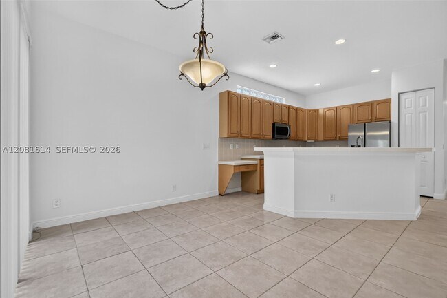 Building Photo - 5659 Via De La Plata Cir