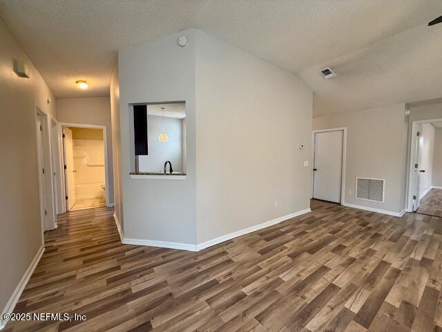 Building Photo - 12344 Sondra Cove Trail N