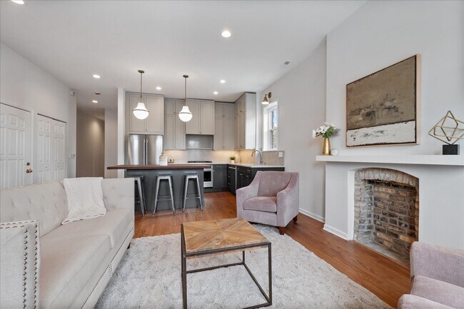 Building Photo - 217 S Bell Ave