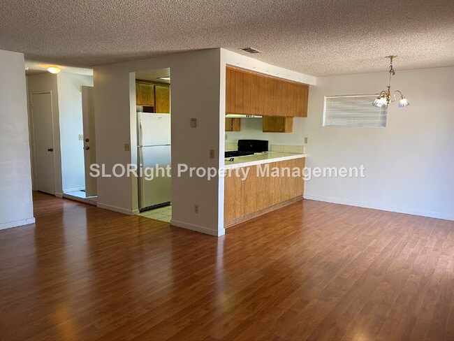 Building Photo - AVAILABLE SEPTEMBER- 2 Bedroom/ 2 Bathroom Condo In Laguna Lake Area