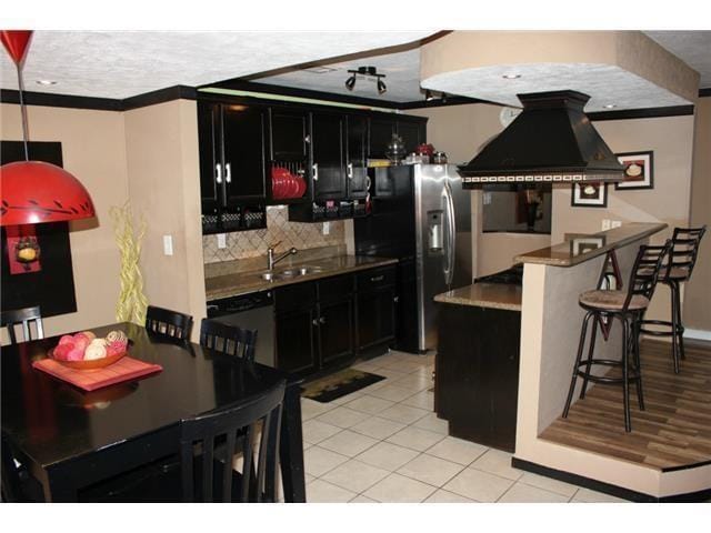 Building Photo - 5425 Slay Dr