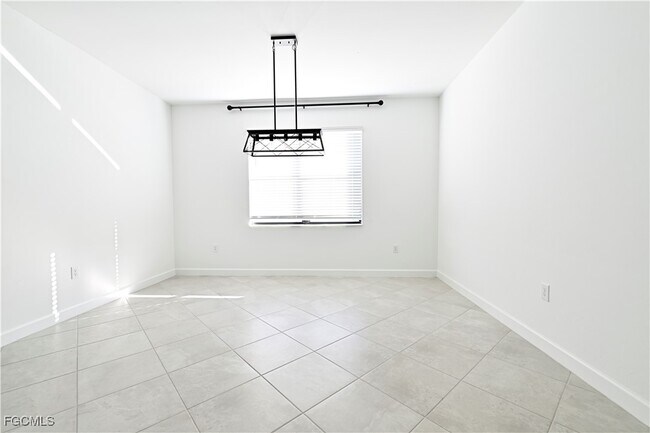 Building Photo - 11171 Canopy Loop