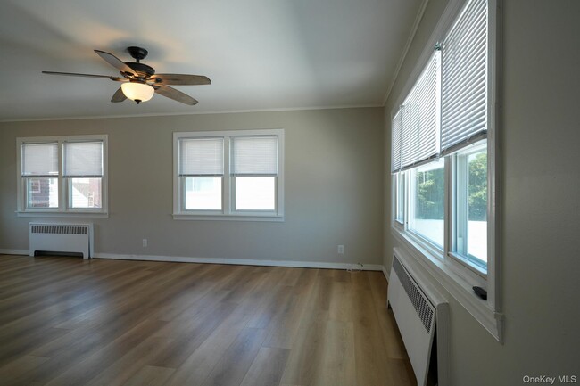 Building Photo - 59 Troy Ave