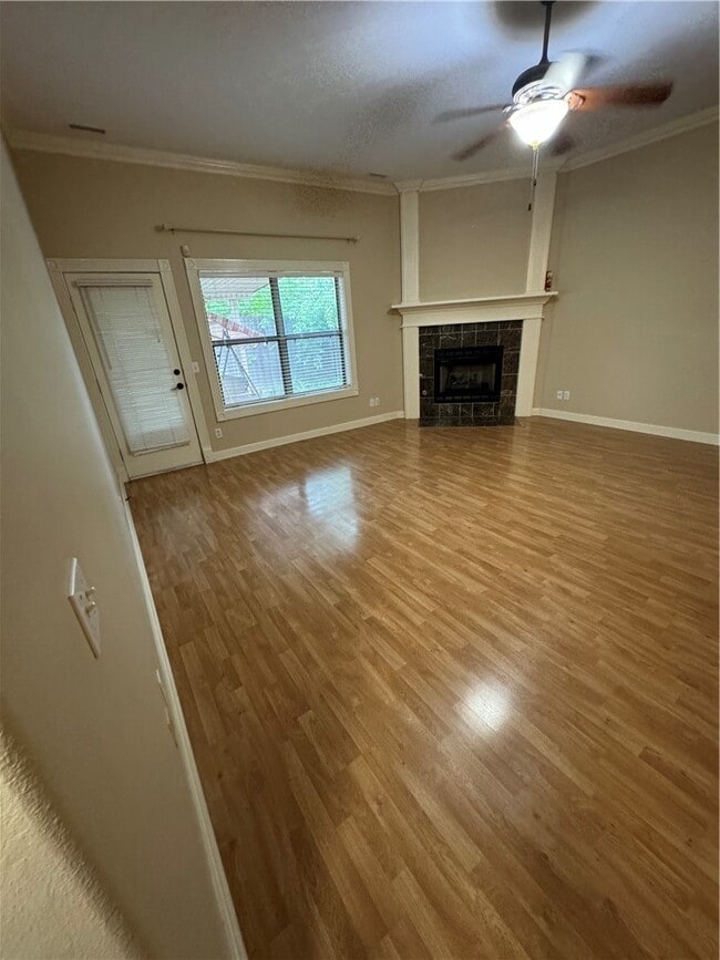 Building Photo - 82 E Cydnee St