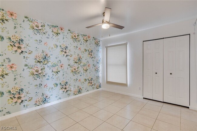 Building Photo - 3414 SE 2nd Pl