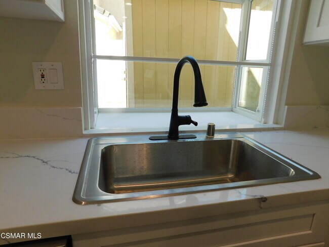 Building Photo - 559 Stoney Peak Ct