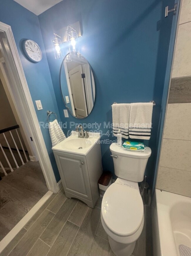 Building Photo - 4120 Dudley Ave