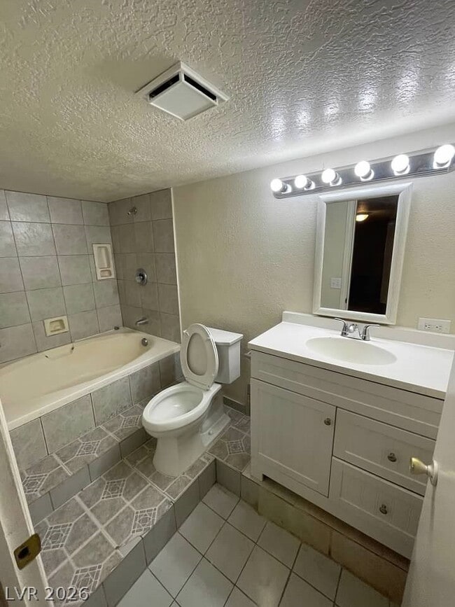 Building Photo - 1427 San Felipe Dr