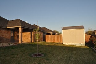 Building Photo - 118 Texoma Mdws