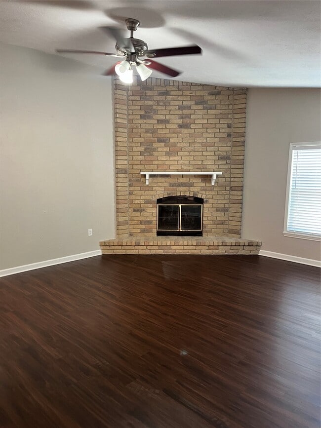 Building Photo - 6735 Blue Ridge Dr