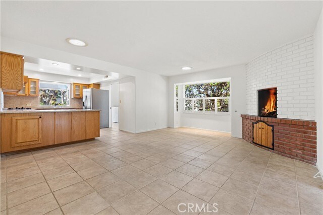 Building Photo - 425 Cll De Castellana