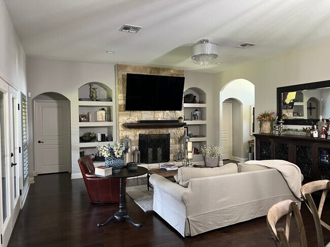 Building Photo - 2247 Sun Rim Way