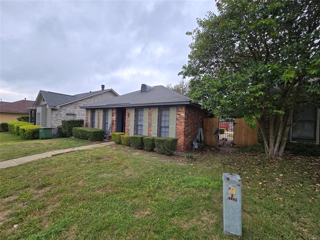 Building Photo - 1845 Young Farm Rd