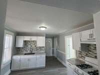 Building Photo - 1115 W 150th St