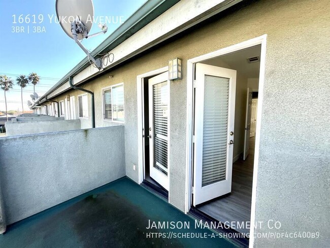 Building Photo - 16619 Yukon Ave