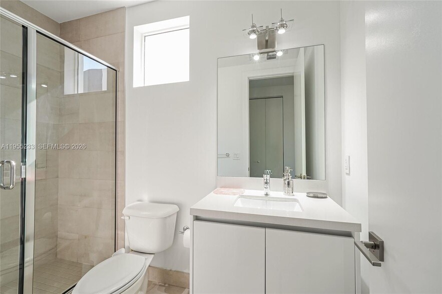 Building Photo - 7515 NW 99th Ave