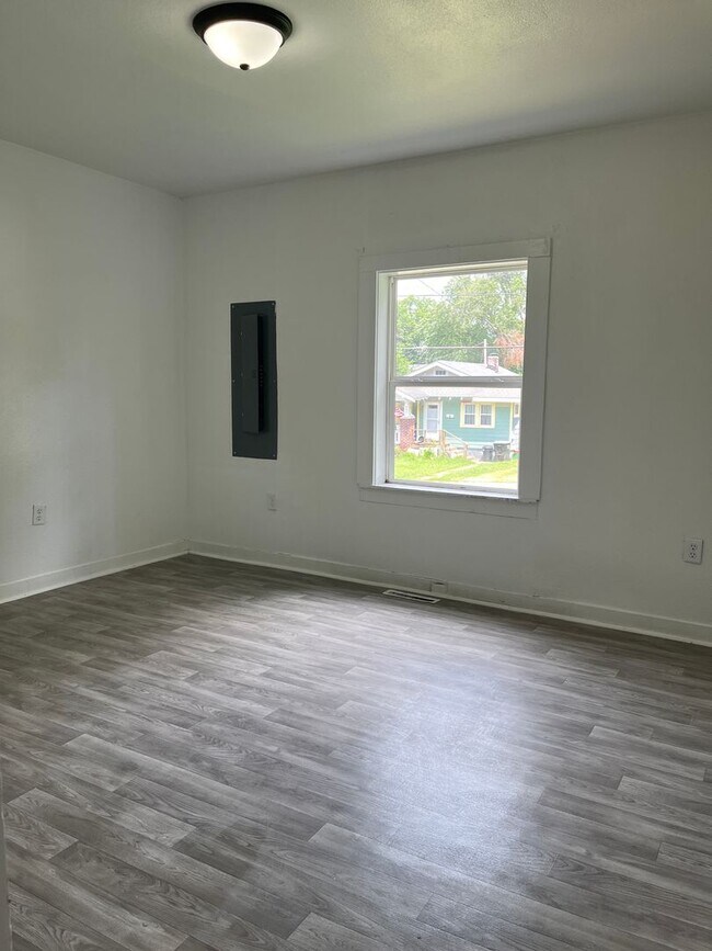 Building Photo - More Space, More Possibilities, More Room to Call Home!