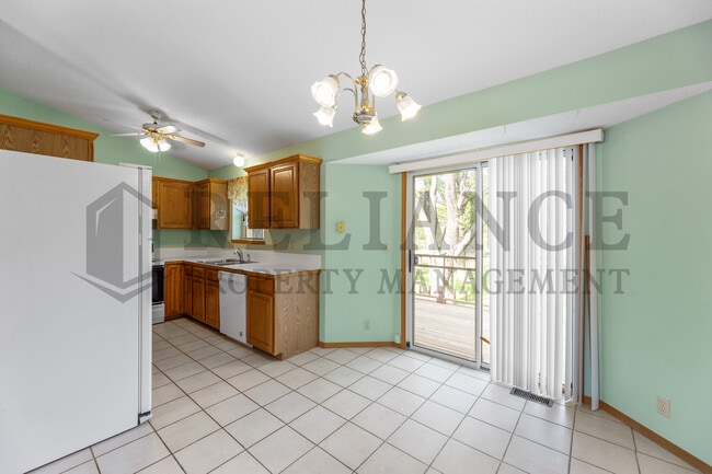 Building Photo - 8502 W Westlawn Cir
