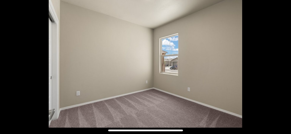 Model pic - 2818 Cambridge Ave NE