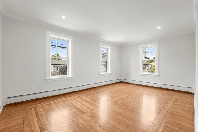 Building Photo - 311 Hamilton Ave