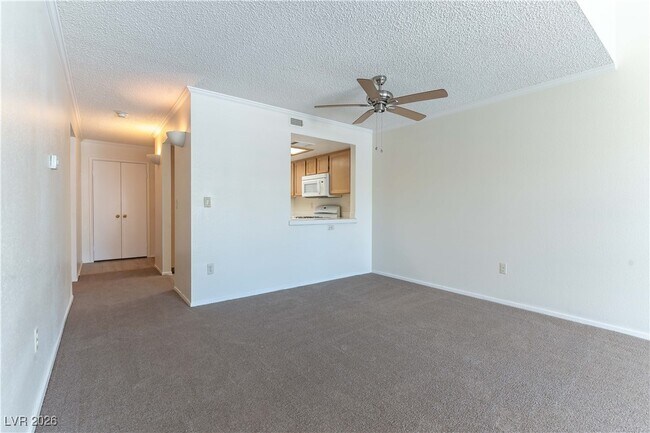 Building Photo - 7100 W Pirates Cove Rd