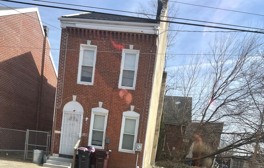 Primary Photo - 1102 N Heald St
